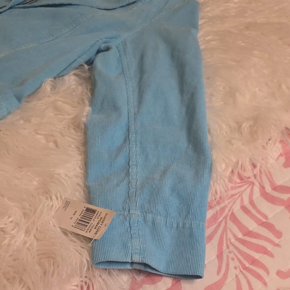 Sunset Cove Woman light blue